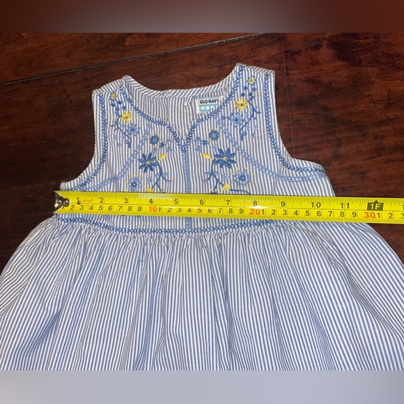 100% Cotton Old Navy Girl’s Dress - Picture 7 of 7